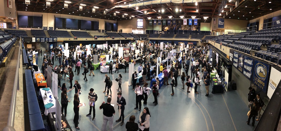 Overview of the career fair from above from Internship and Career Center archives, Winter Fair 2018.