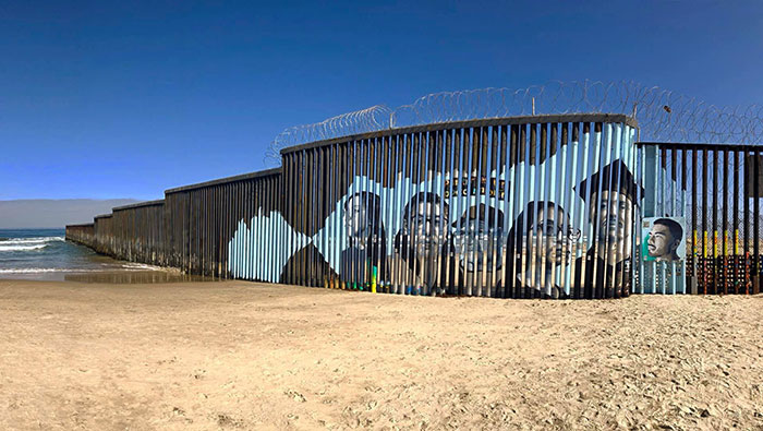 border wall mural