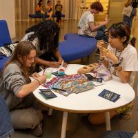 Photograph of students participating in art (Photography/ Jose Luis Villegas)