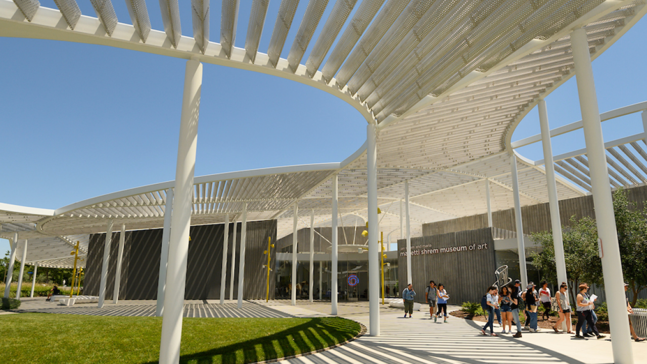 A view of the curved white roof of the Manetti Shrem Museum of Arts at UC Davis