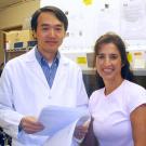 Photo: Zheng Xing and Carol Cardona in the lab